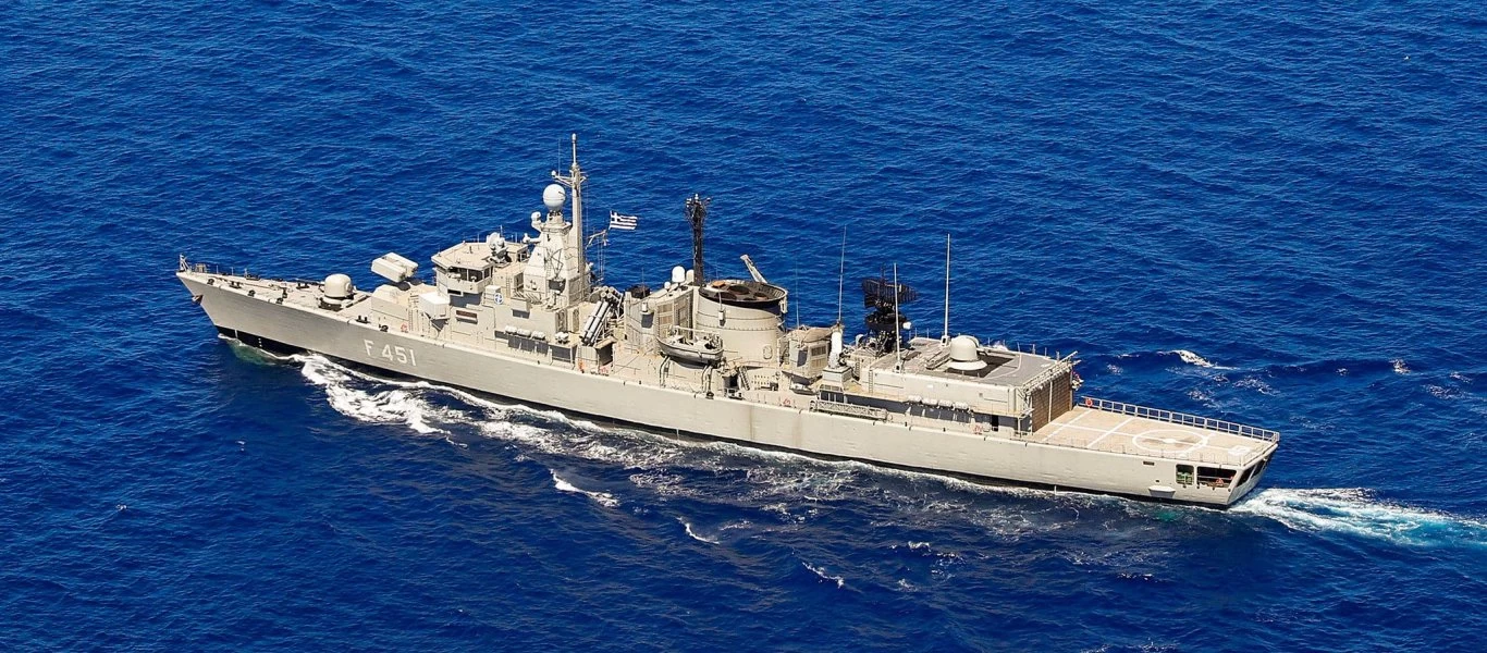 Βίντεο: Άσκηση της Φρεγάτας «Λήμνος» σε αιφνιδιαστική αεροπορική προσβολή